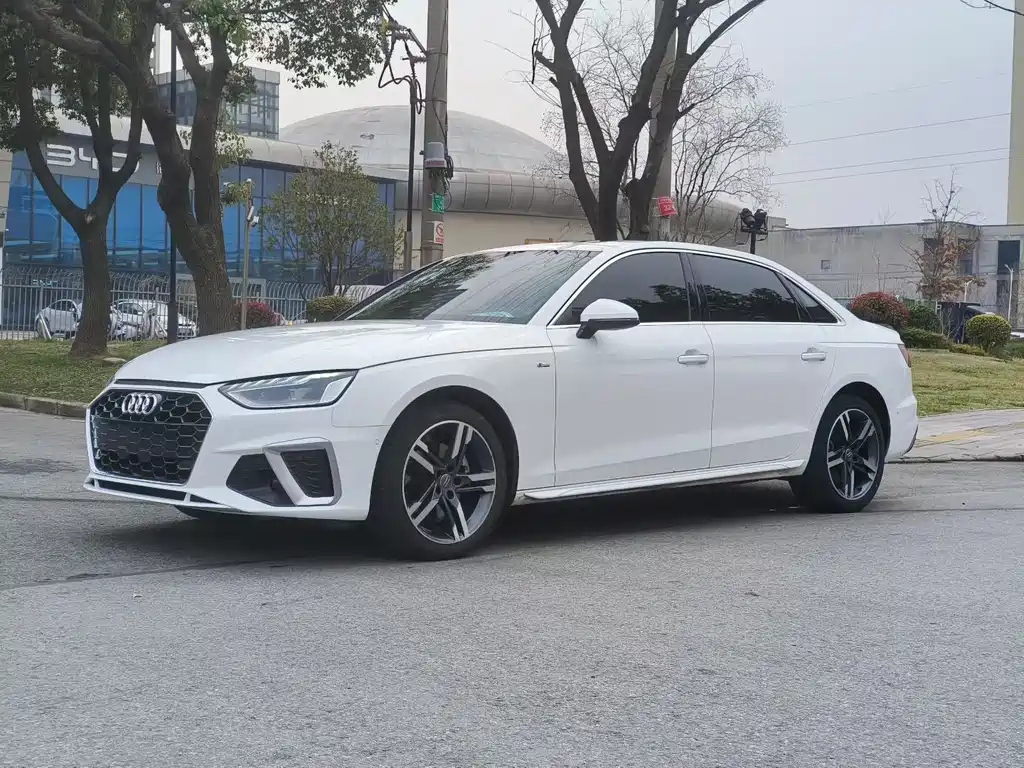 Audi A4L 2022 40 TFSI luxury and dynamic model купить на сайте DeffCars