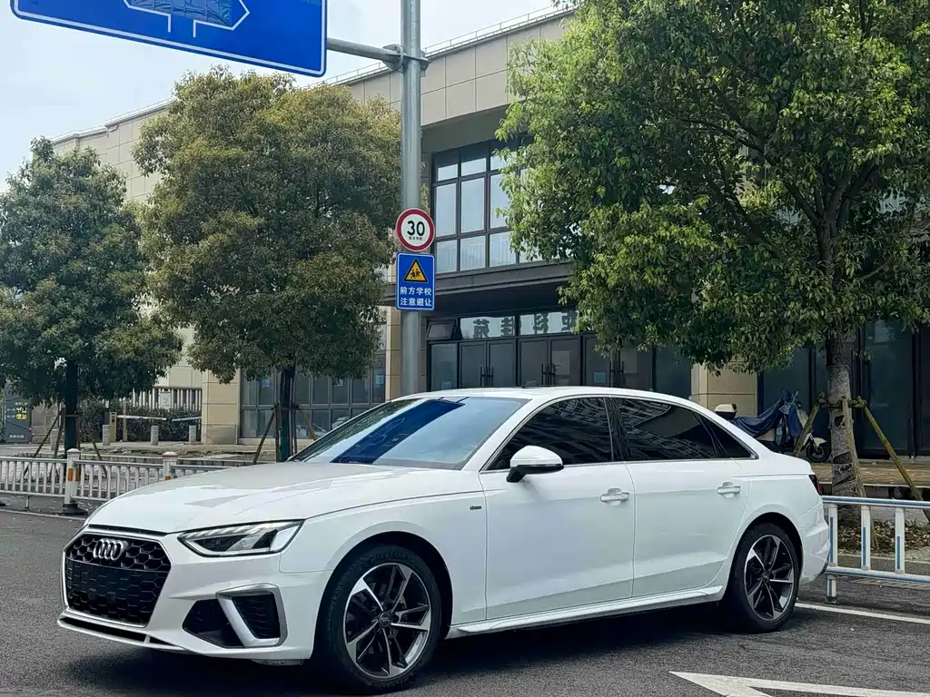 Audi A4L 2020 40 TFSI Fashionable and Dynamic купить на сайте DeffCars