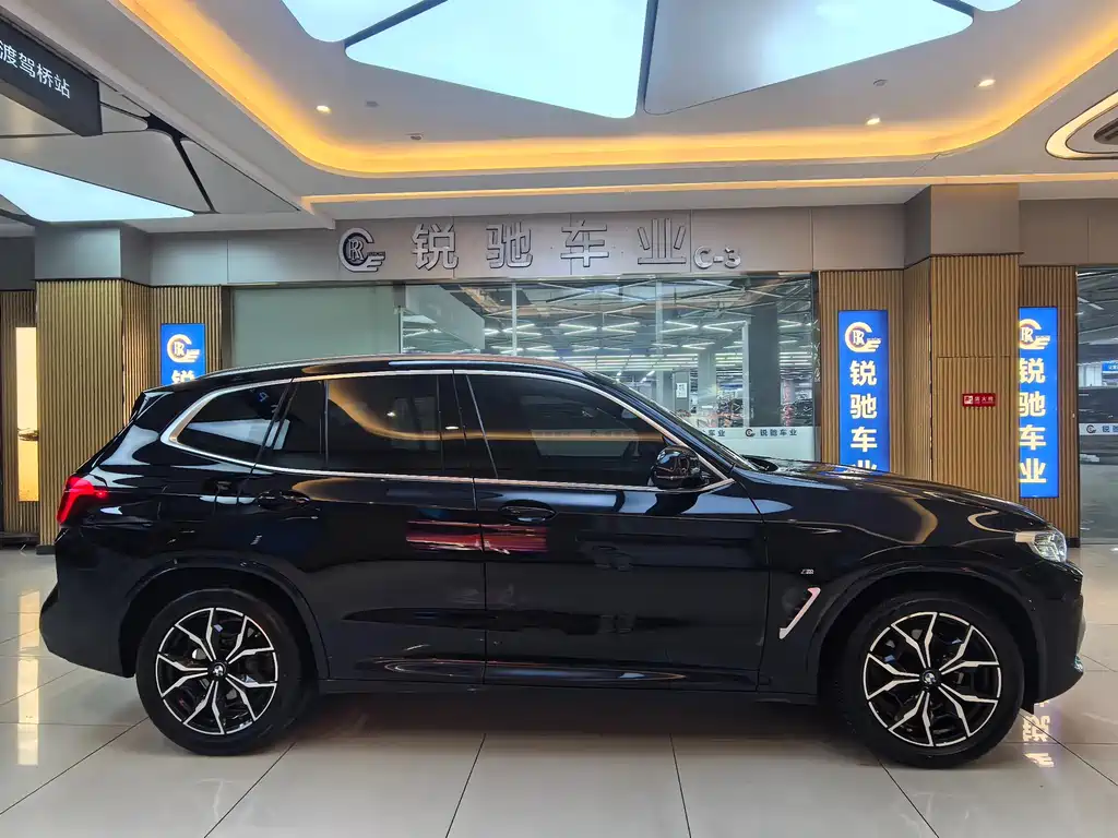 BMW X3 2022 facelift xDrive25i M sports package купить на сайте DeffCars