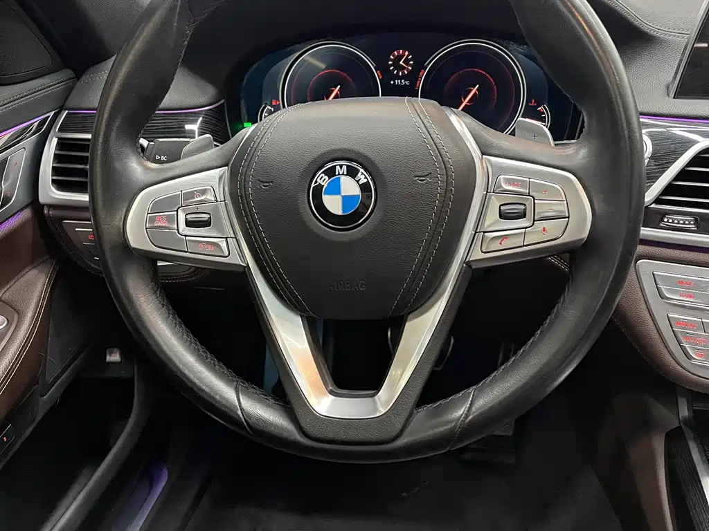 BMW 7 Series 2018 730Li Leading M Sports Package купить на сайте DeffCars