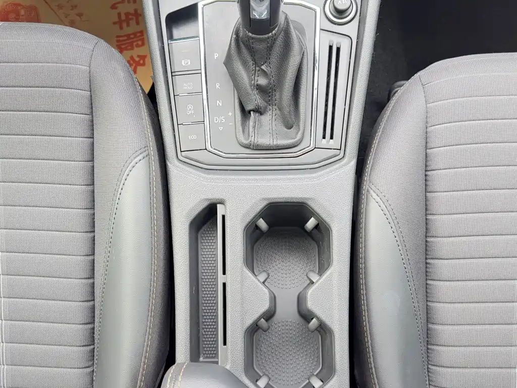 Lavida 2018 Hatchback 200TSI DSG Comfort Edition National V купить на сайте DeffCars