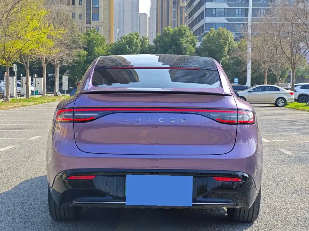 Zhijie R7 2024 pure electric 667km Pro купить на сайте DeffCars