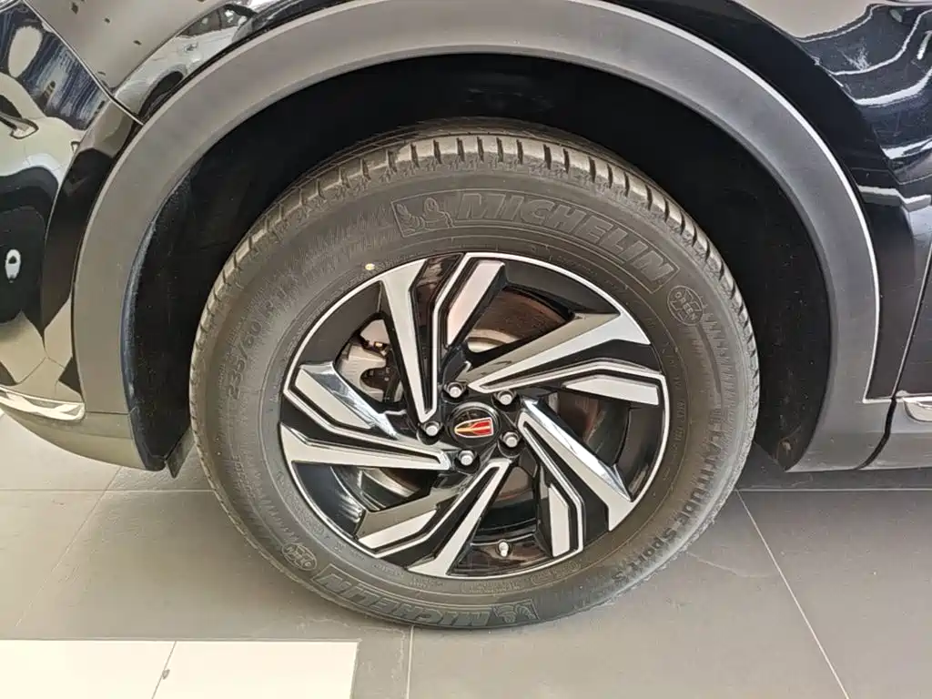 Red Flag Hongqi HS5 2022 facelift 2.0T Zhilian Edition купить на сайте DeffCars