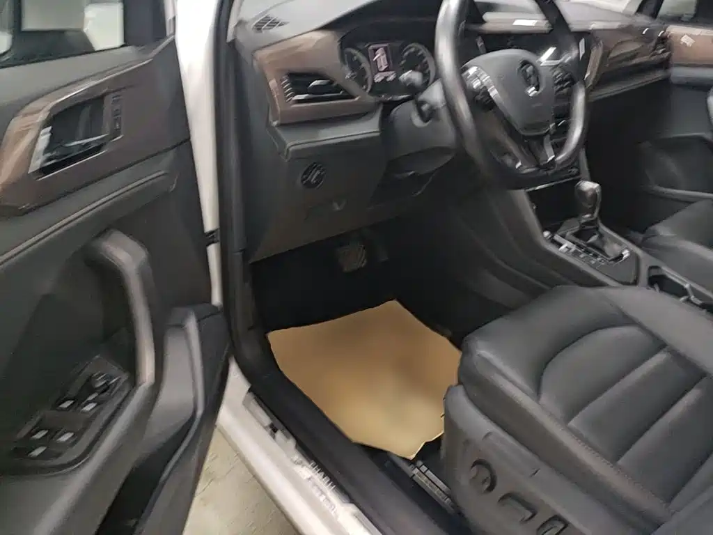Tharu 2021 280TSI 2WD Deluxe Plus купить на сайте DeffCars