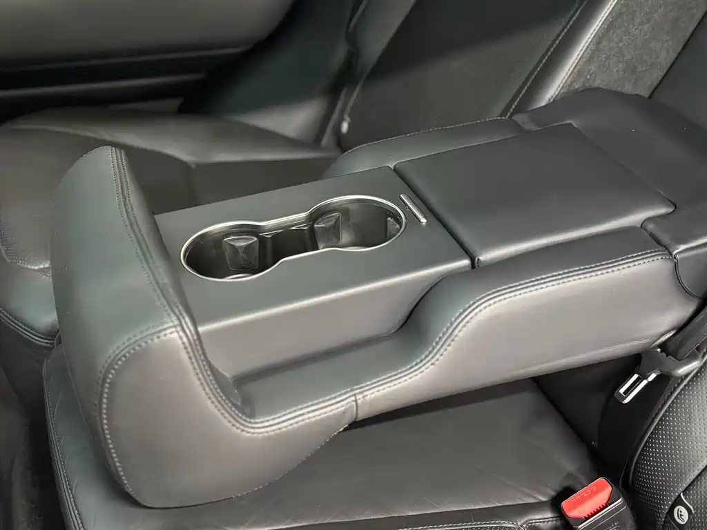 Range Rover 2018 3.0 SC V6 Vogue Extended Edition купить на сайте DeffCars