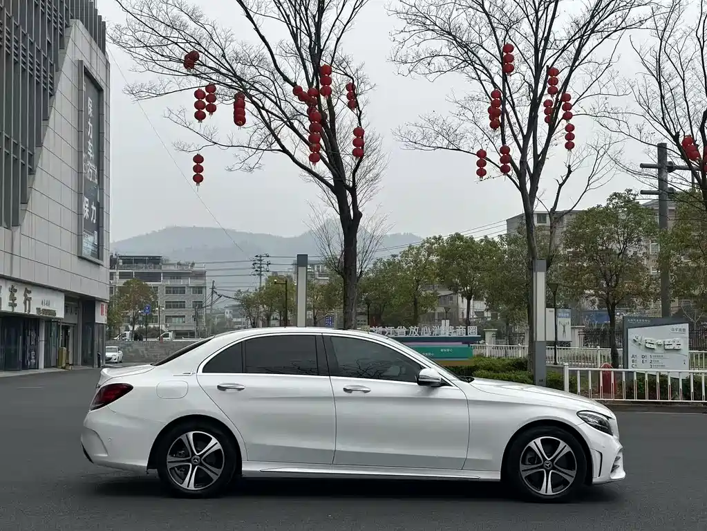 Mercedes-Benz C-Class 2020 C 260 L Sports Edition 4MATIC купить на сайте DeffCars