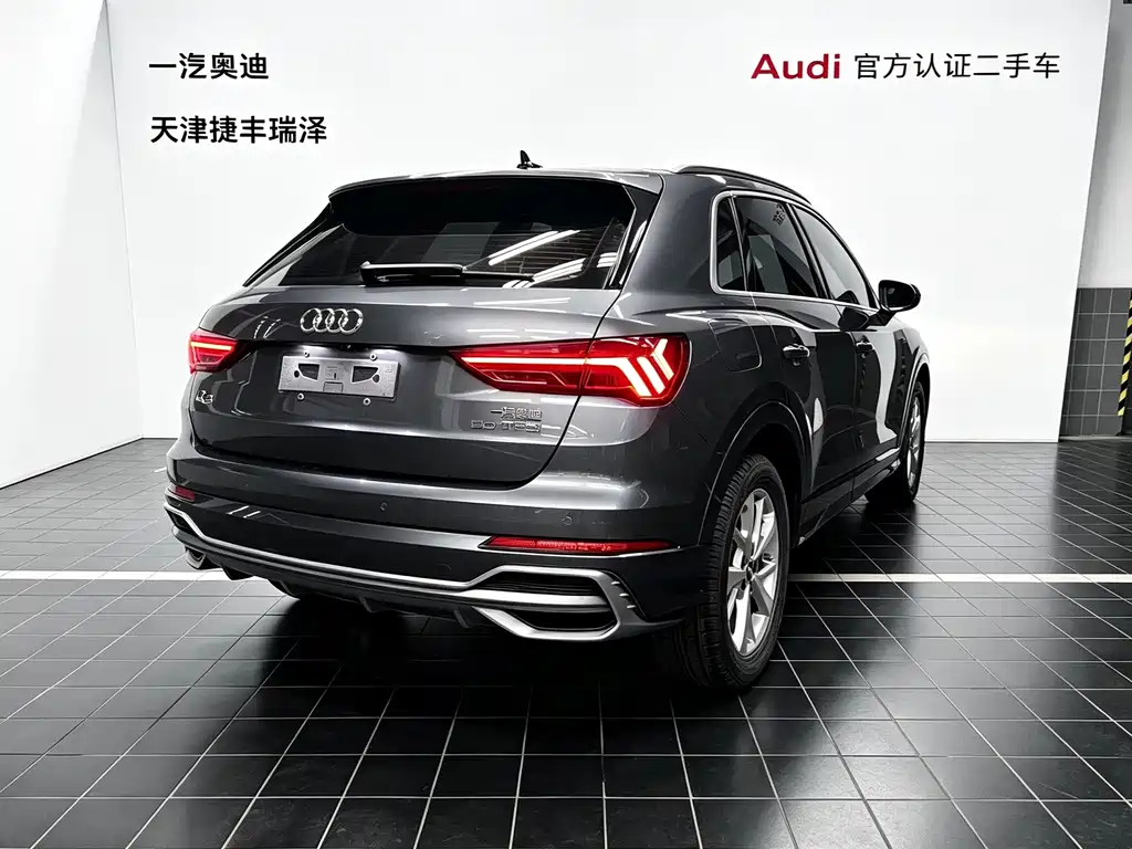 Audi Q3 2019 35 TFSI aggressive and dynamic купить на сайте DeffCars