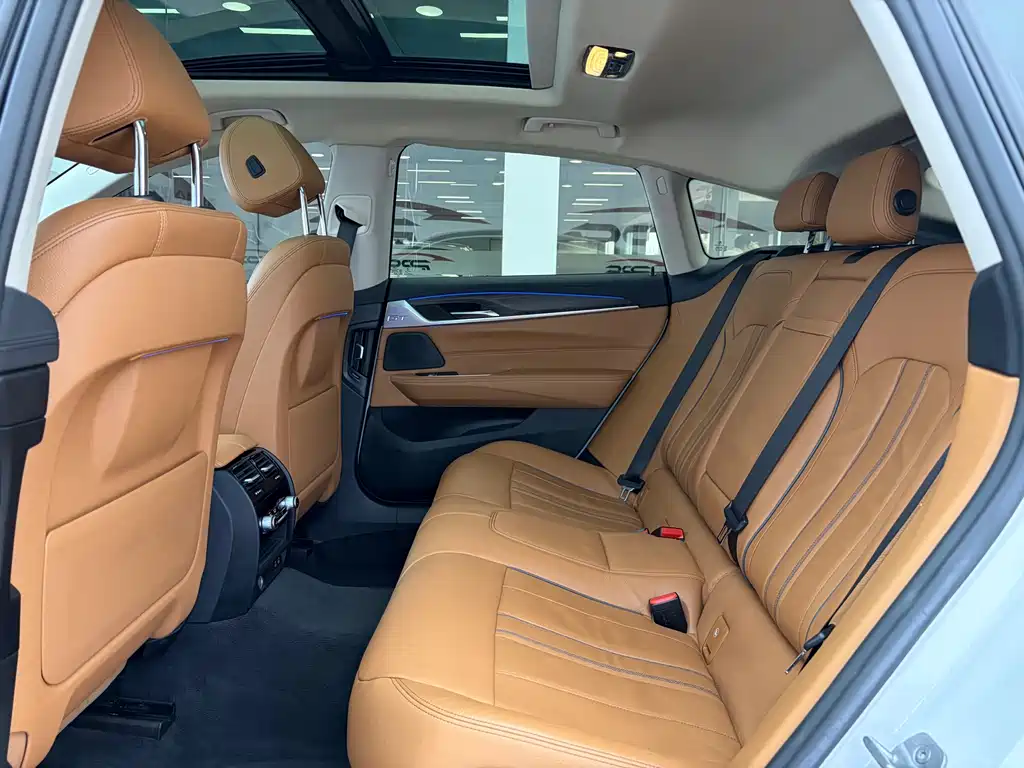 BMW 6 Series GT 2020 630i Luxury Design Package купить на сайте DeffCars
