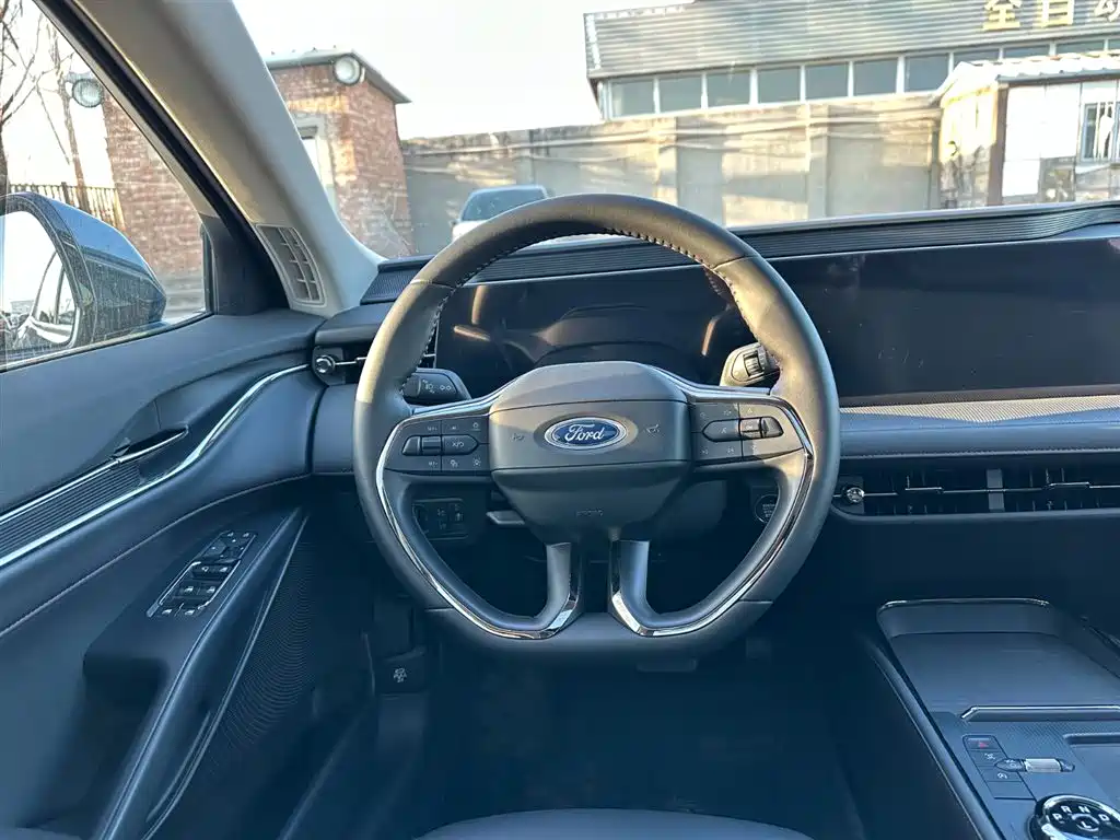 Mondeo 2023 EcoBoost 180 Luxury купить на сайте DeffCars