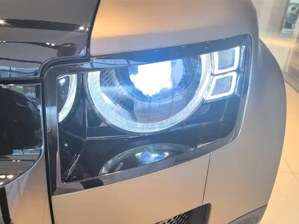 Land Rover Defender 2025 110 3.0T P400 X купить на сайте DeffCars