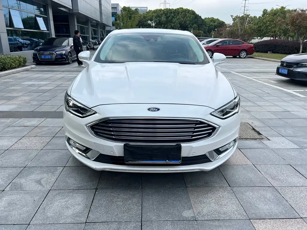 Mondeo 2017 EcoBoost 200 Luxury купить на сайте DeffCars
