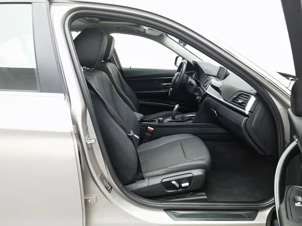 BMW 3 Series 2016 320Li Enterprising купить на сайте DeffCars