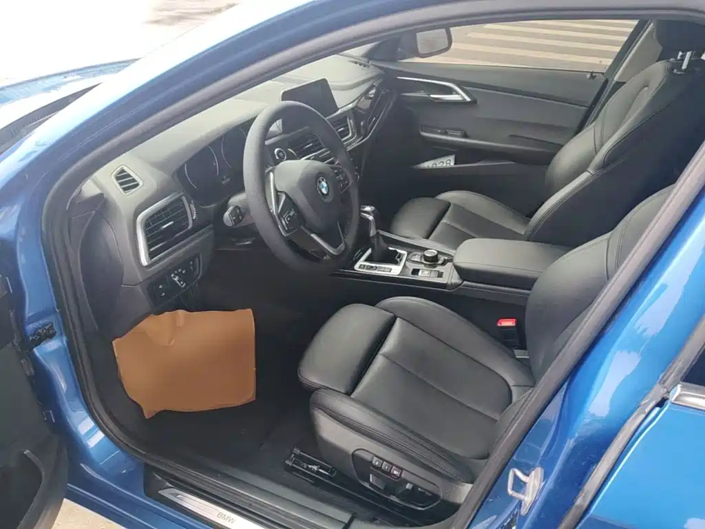 BMW 1 Series 2018 118i Sports купить на сайте DeffCars
