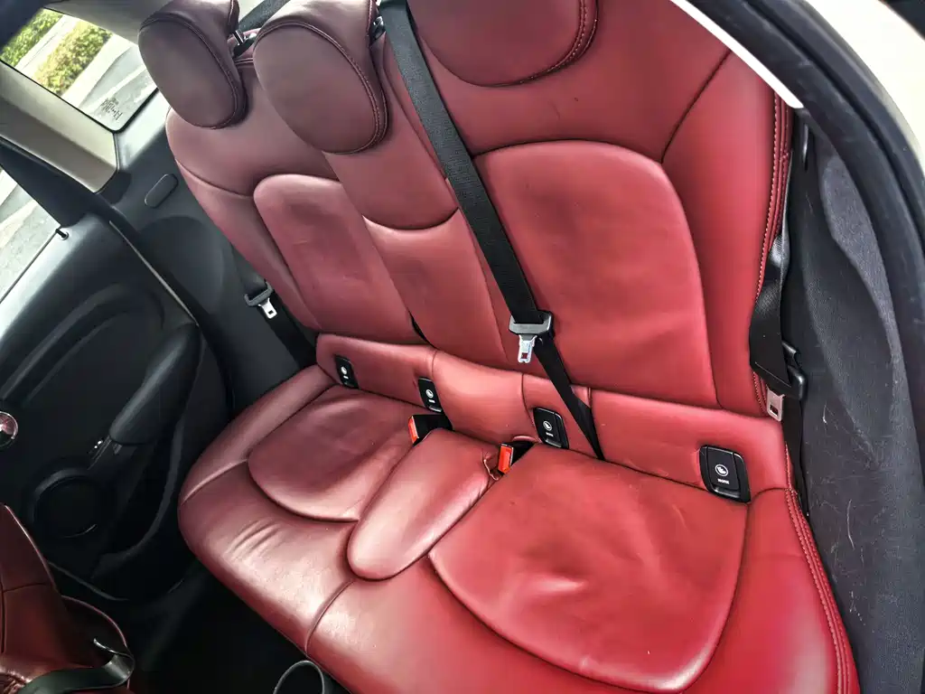 MINI 2018 1.5T COOPER Color Commemorative Edition Five-Door Edition купить на сайте DeffCars