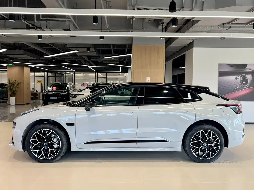 Jikrypton 001 2025 YOU version 100kWh four-wheel drive купить на сайте DeffCars