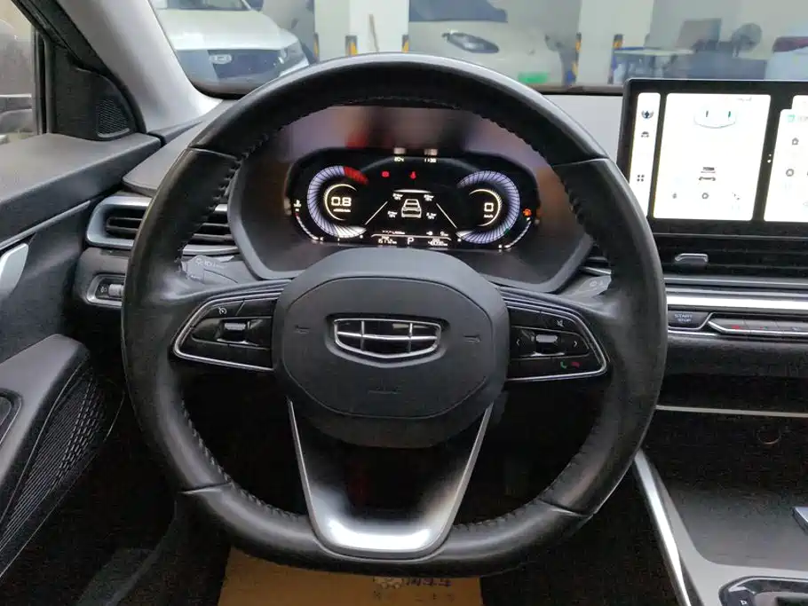 Emgrand 2023 4th Generation Champion Edition 1.5L CVT Luxury Model купить на сайте DeffCars