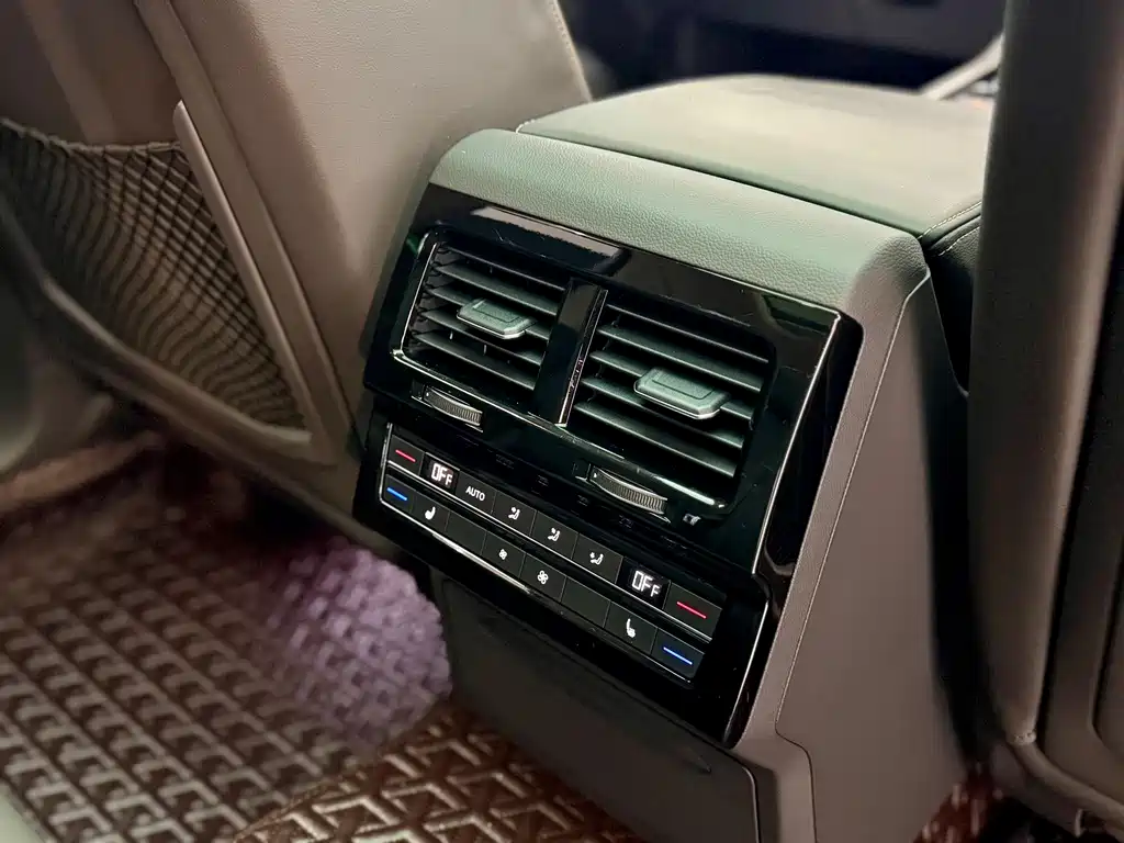 Touareg 2019 3.0TSI Ruizhi Edition National VI купить на сайте DeffCars