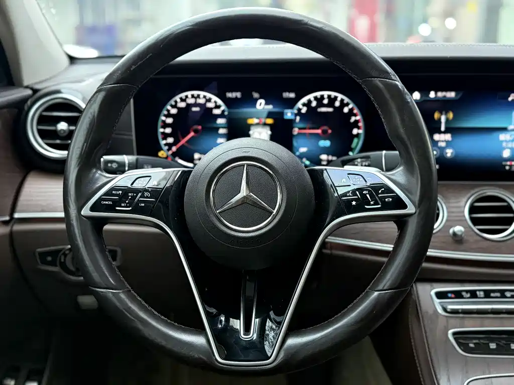 Mercedes-Benz E-Class New Energy 2022 facelift E 350 e L plug-in hybrid sedan купить на сайте DeffCars