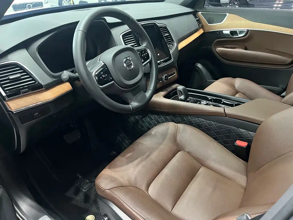 Volvo XC90 2024 B6 Zhiyi Luxury Edition 7 seats купить на сайте DeffCars