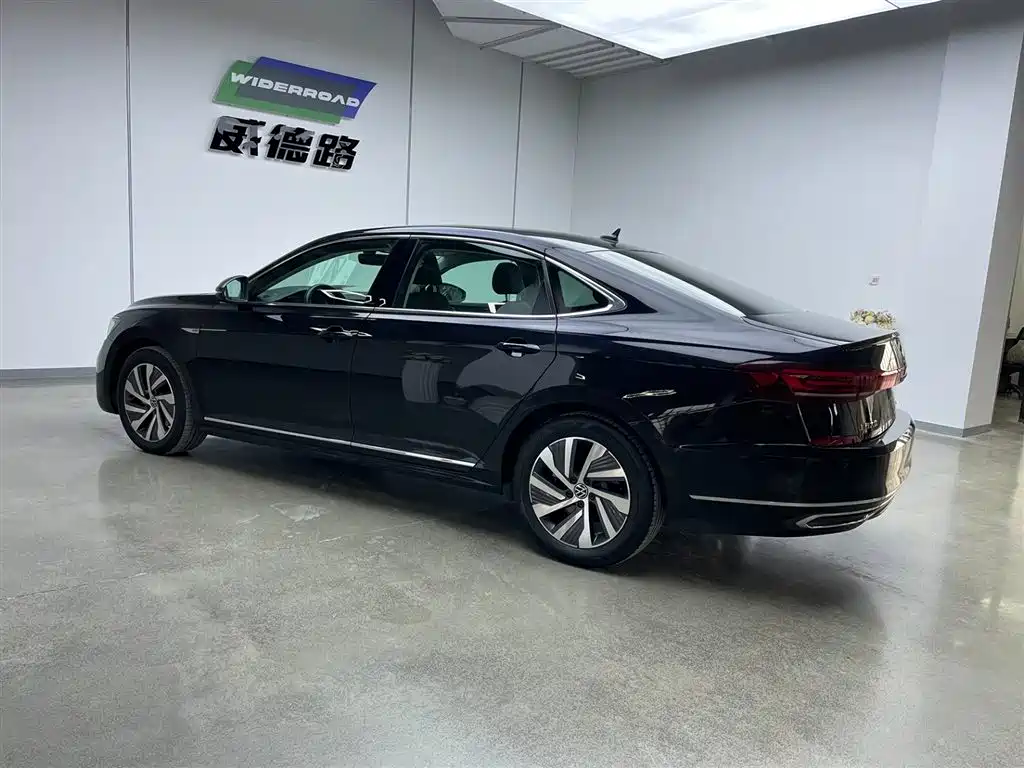 Passat New Energy 2023 430PHEV Hybrid Elite Edition купить на сайте DeffCars