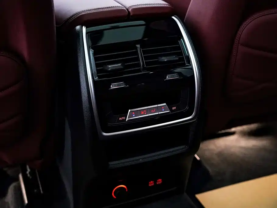 BMW X5 2023 xDrive 40Li M Sports Night Package купить на сайте DeffCars