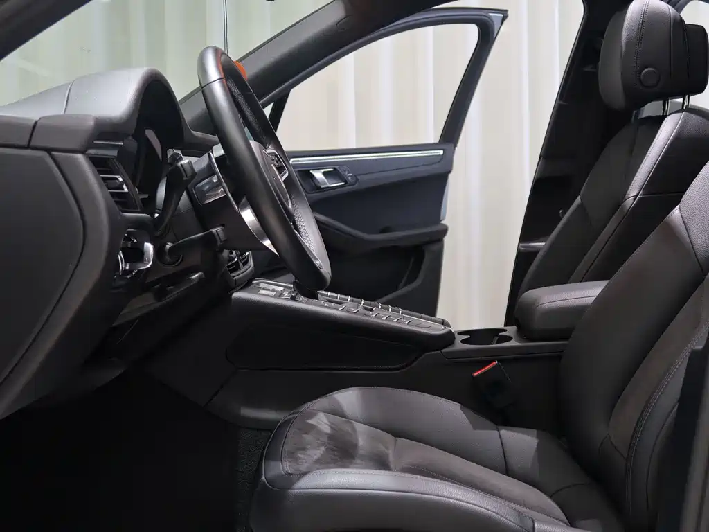 Macan 2020 Macan 2.0T купить на сайте DeffCars