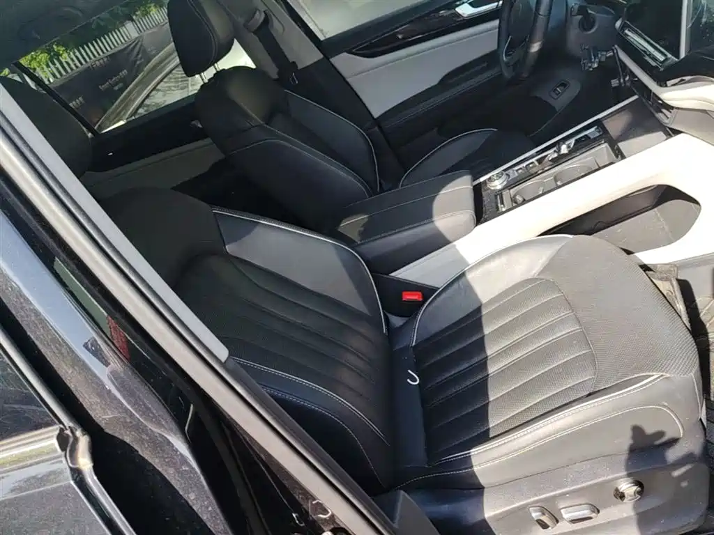 Touron 2022 380TSI four-wheel drive luxury version купить на сайте DeffCars