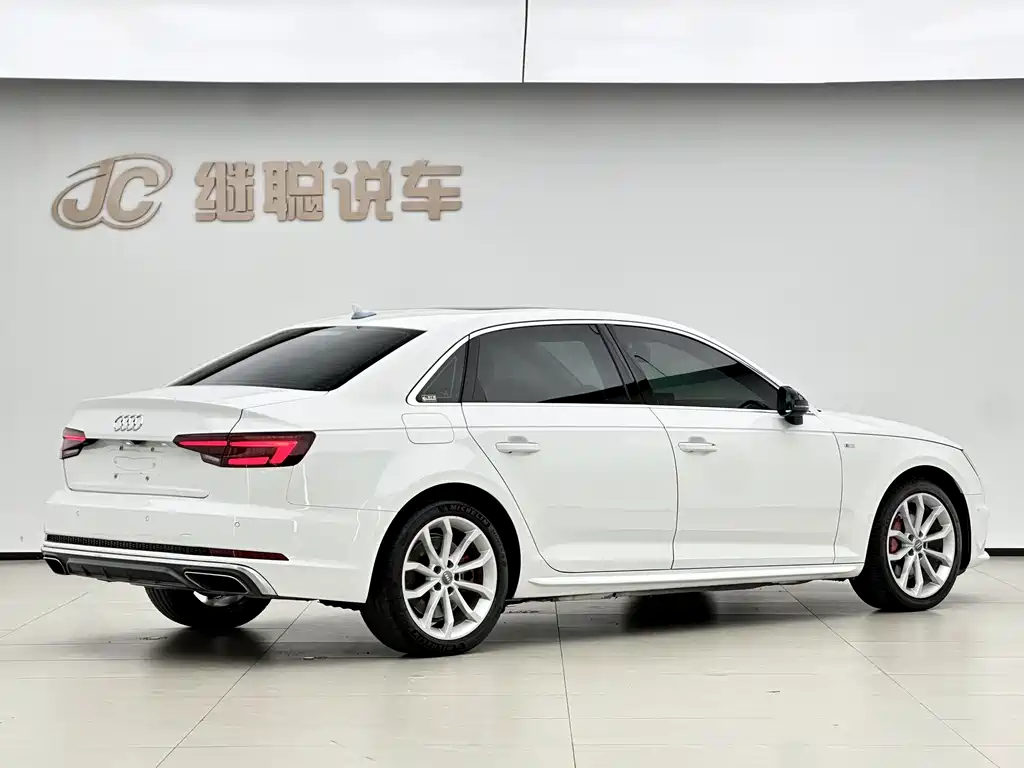 Audi A4L 2019 45 TFSI quattro personalized sports version National VI купить на сайте DeffCars