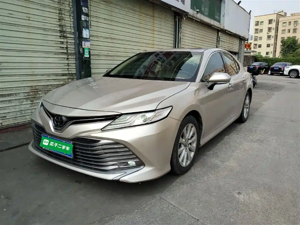 Camry 2018 2.0G Deluxe Edition купить на сайте DeffCars