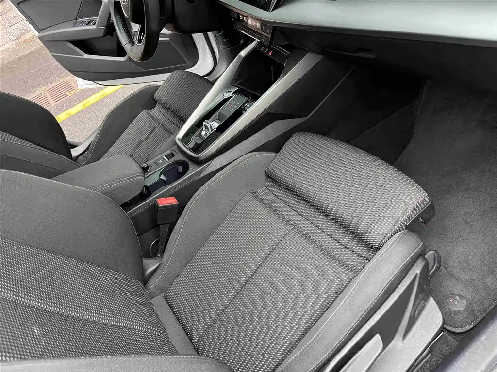 Audi A3 2021 A3L Limousine 35 TFSI aggressive and sporty купить на сайте DeffCars