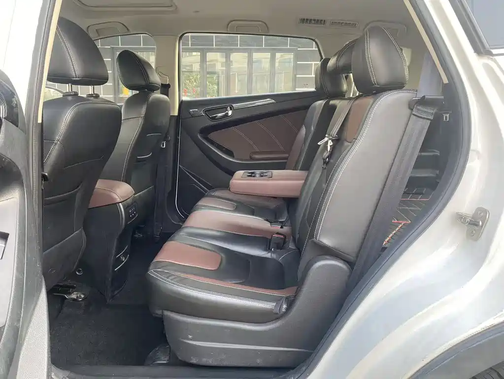 Fengguang 580 2016 facelift 1.5T CVT comfort model купить на сайте DeffCars