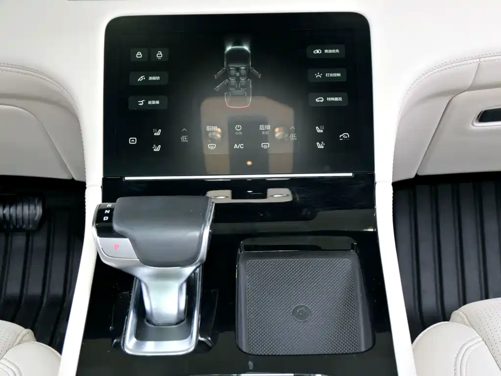 Ideal ONE 2021 extended range 6-seater version купить на сайте DeffCars