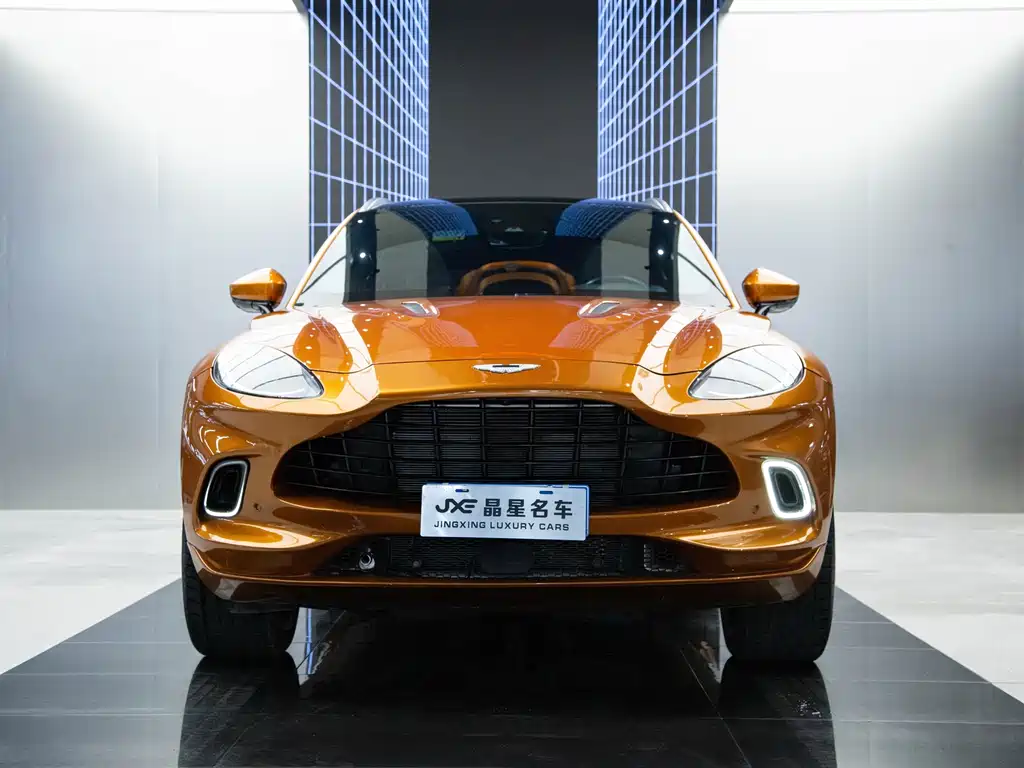 Aston Martin DBX 2022 3.0T STRAIGHT-SIX купить на сайте DeffCars