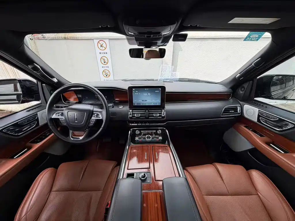 Navigator 2018 3.5T Honor Edition National V купить на сайте DeffCars