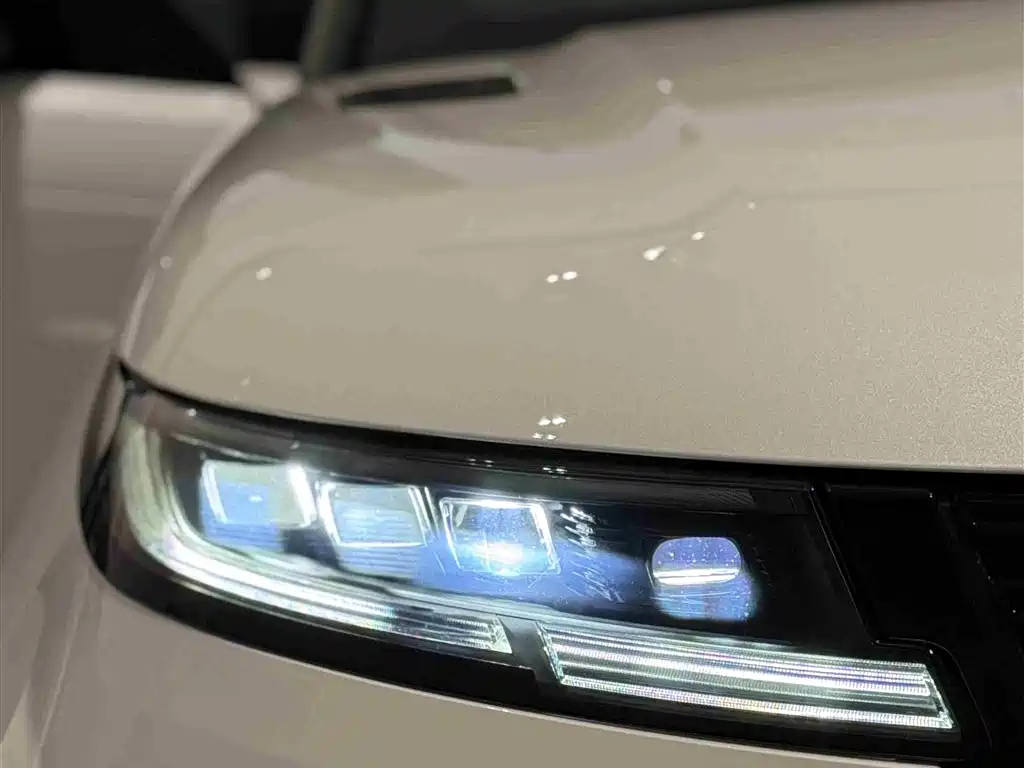 Range Rover Sport 2024 400PS Model Edition купить на сайте DeffCars