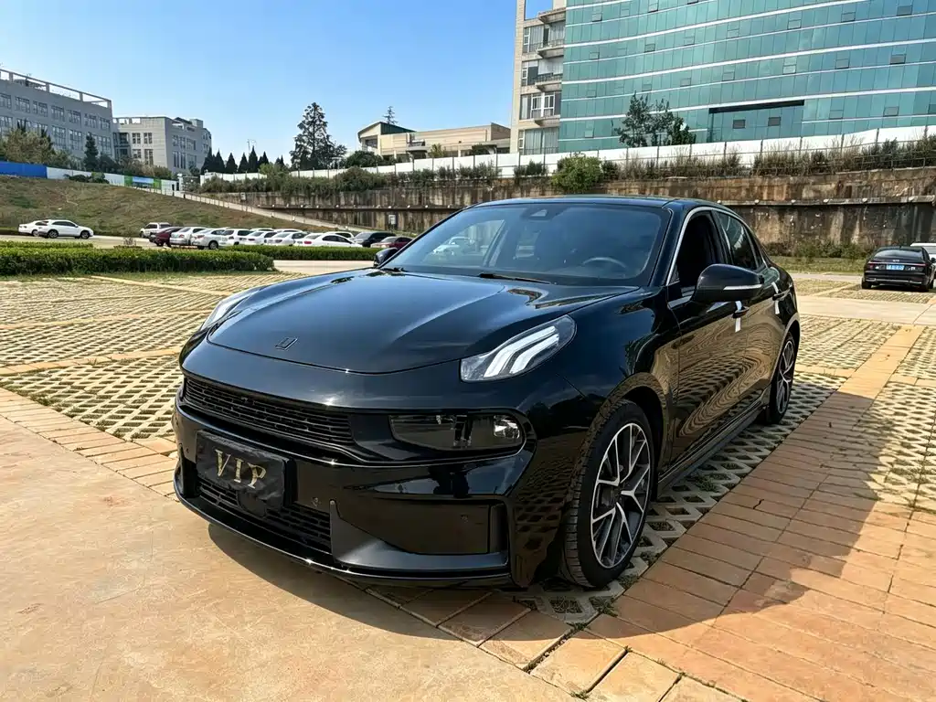 Lynk & Co 03 2022 2.0TD DCT Plus купить на сайте DeffCars