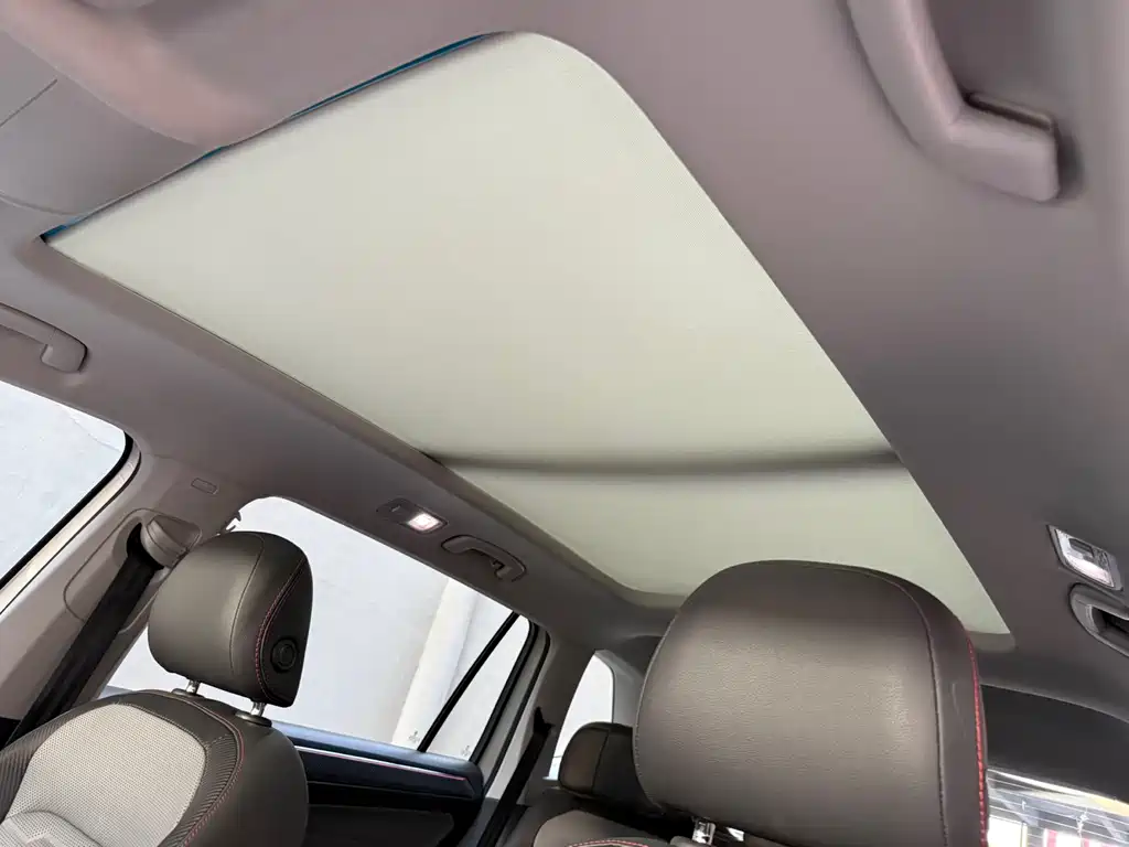Tiguan L 2022 330TSI automatic two-wheel drive R-Line flagship version купить на сайте DeffCars