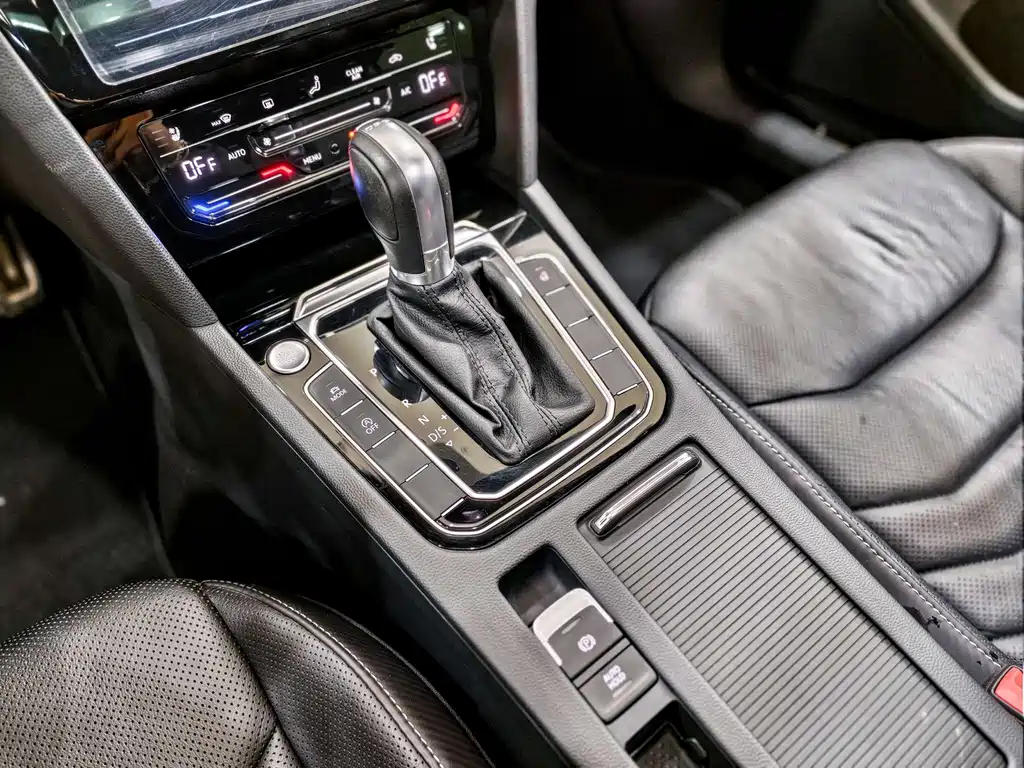 FAW-Volkswagen CC 2020 330TSI Charming Edition National VI купить на сайте DeffCars