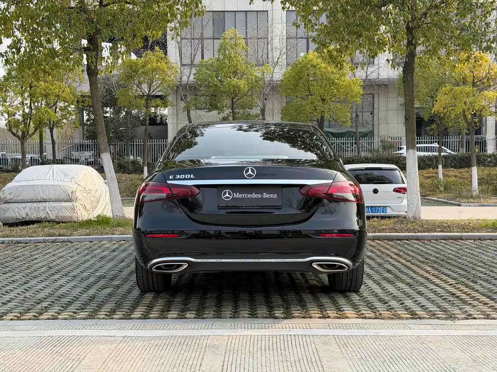Mercedes-Benz E-Class 2023 E 300 L Fashion купить на сайте DeffCars