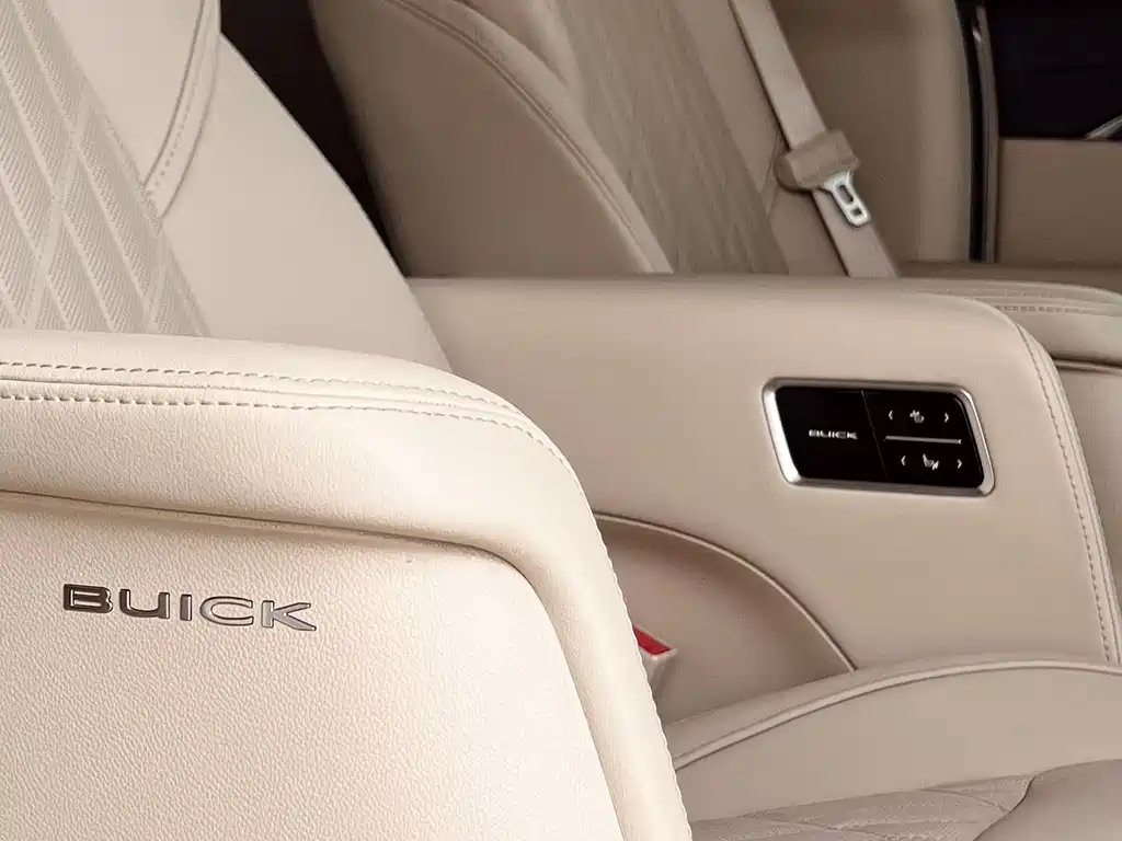 Buick GL8 2022 ES Lu Zun 653T luxury model купить на сайте DeffCars