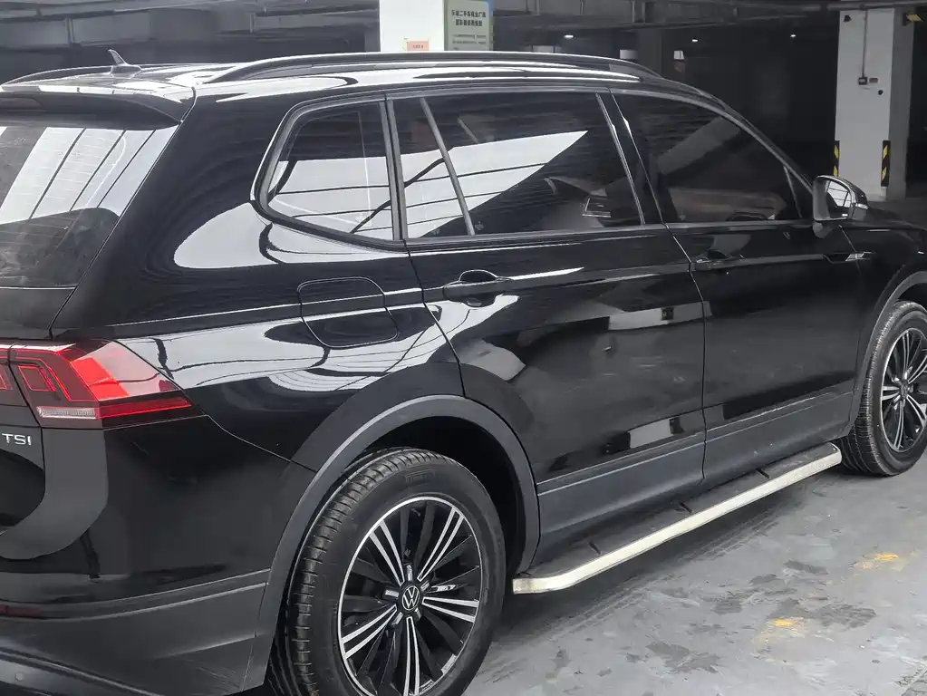 Tiguan L 2021 330TSI automatic two-wheel drive comfort version купить на сайте DeffCars