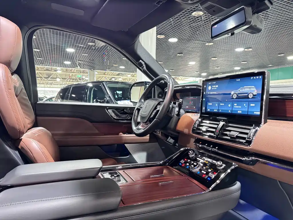 Navigator 2022 3.5T Honor Edition купить на сайте DeffCars