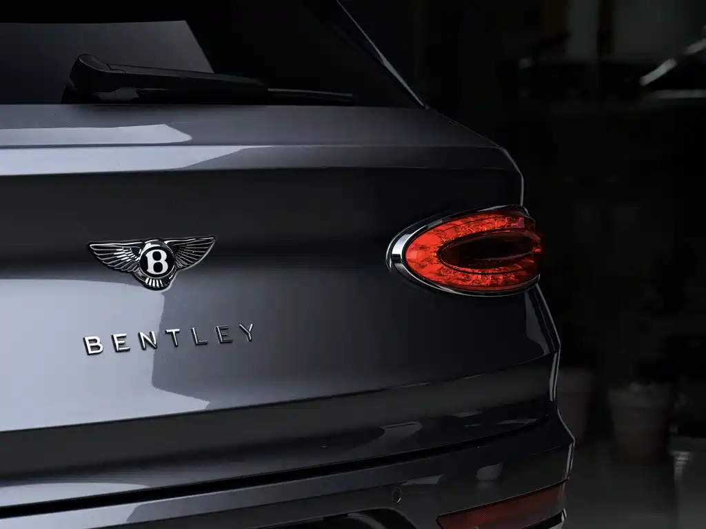 Bentayga 2021 4.0T V8 купить на сайте DeffCars