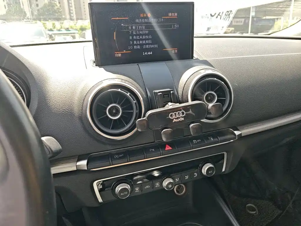 Audi A3 2014 Limousine 35 TFSI automatic comfort type купить на сайте DeffCars