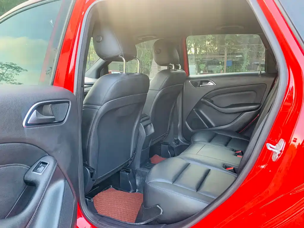 Mercedes B-Class 2012 B 180 купить на сайте DeffCars