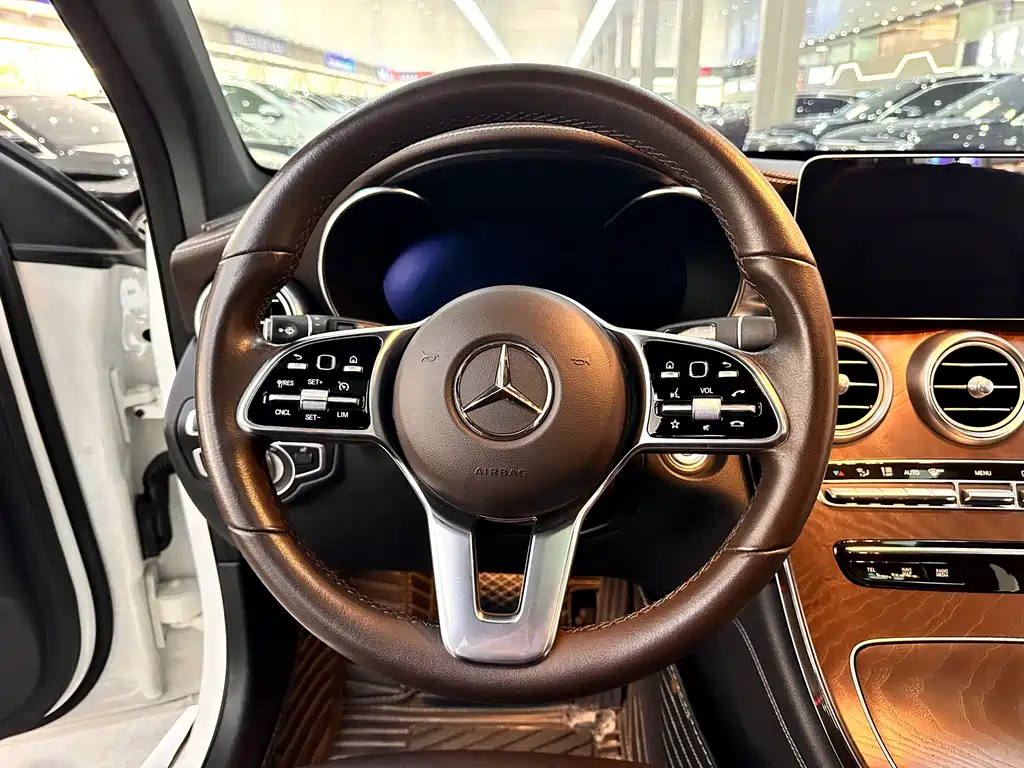 Mercedes-Benz GLC 2020 GLC 260 L 4MATIC luxury model купить на сайте DeffCars