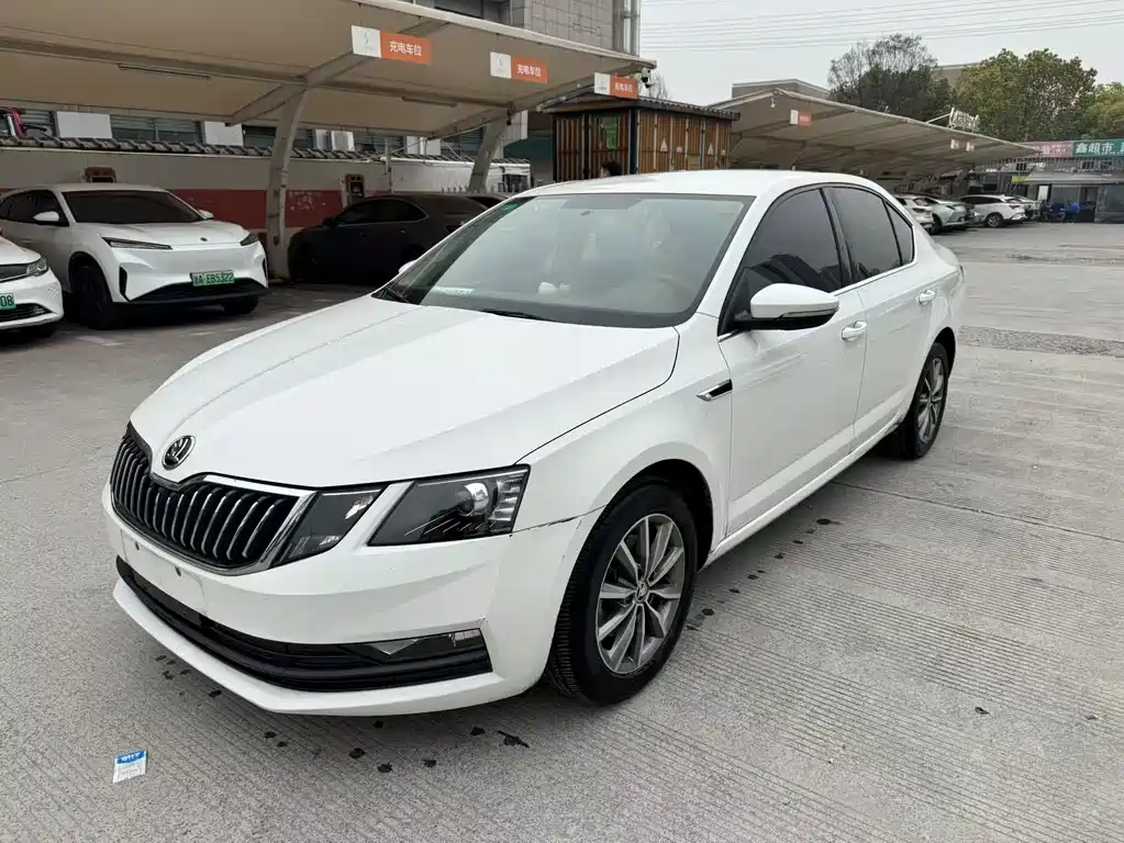 Octavia 2019 1.5L Automatic Intelligent Travel Comfort Edition National VI купить на сайте DeffCars
