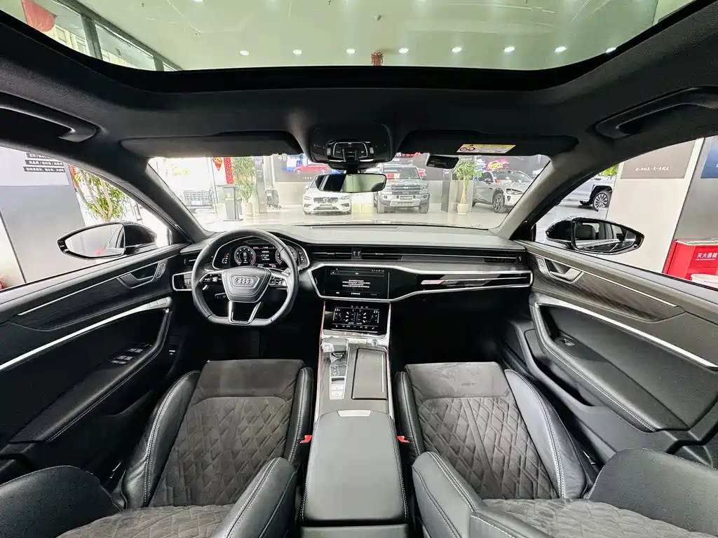 Audi A6L 2024 55 TFSI quattro exclusive dynamic model купить на сайте DeffCars
