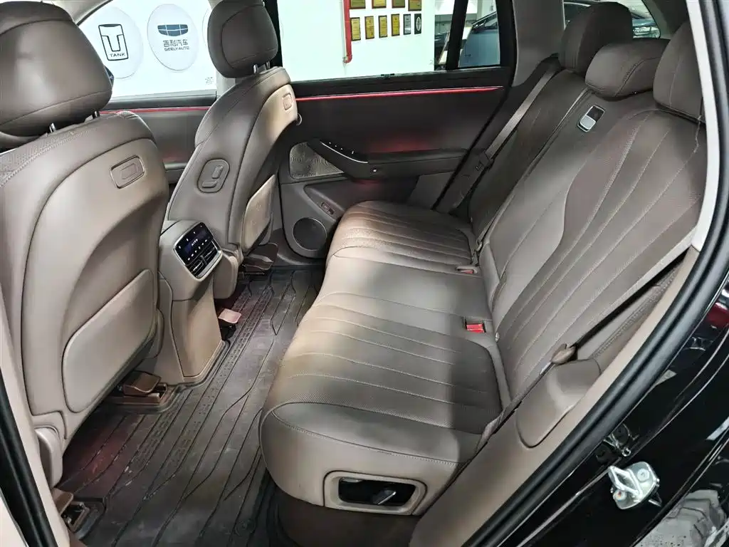 Wenjie M7 2026 extended range Ultra four-wheel drive version 5 seats купить на сайте DeffCars