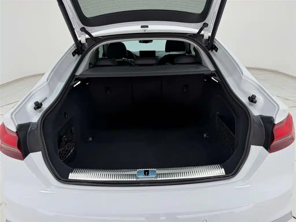 Audi A5 imported 2023 Sportback 40 TFSI fashionable and dynamic купить на сайте DeffCars
